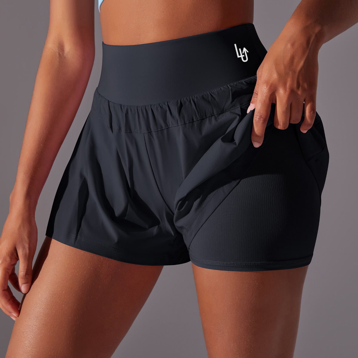 PERFORMANCE RUNSHORT WOMAN - BLACK