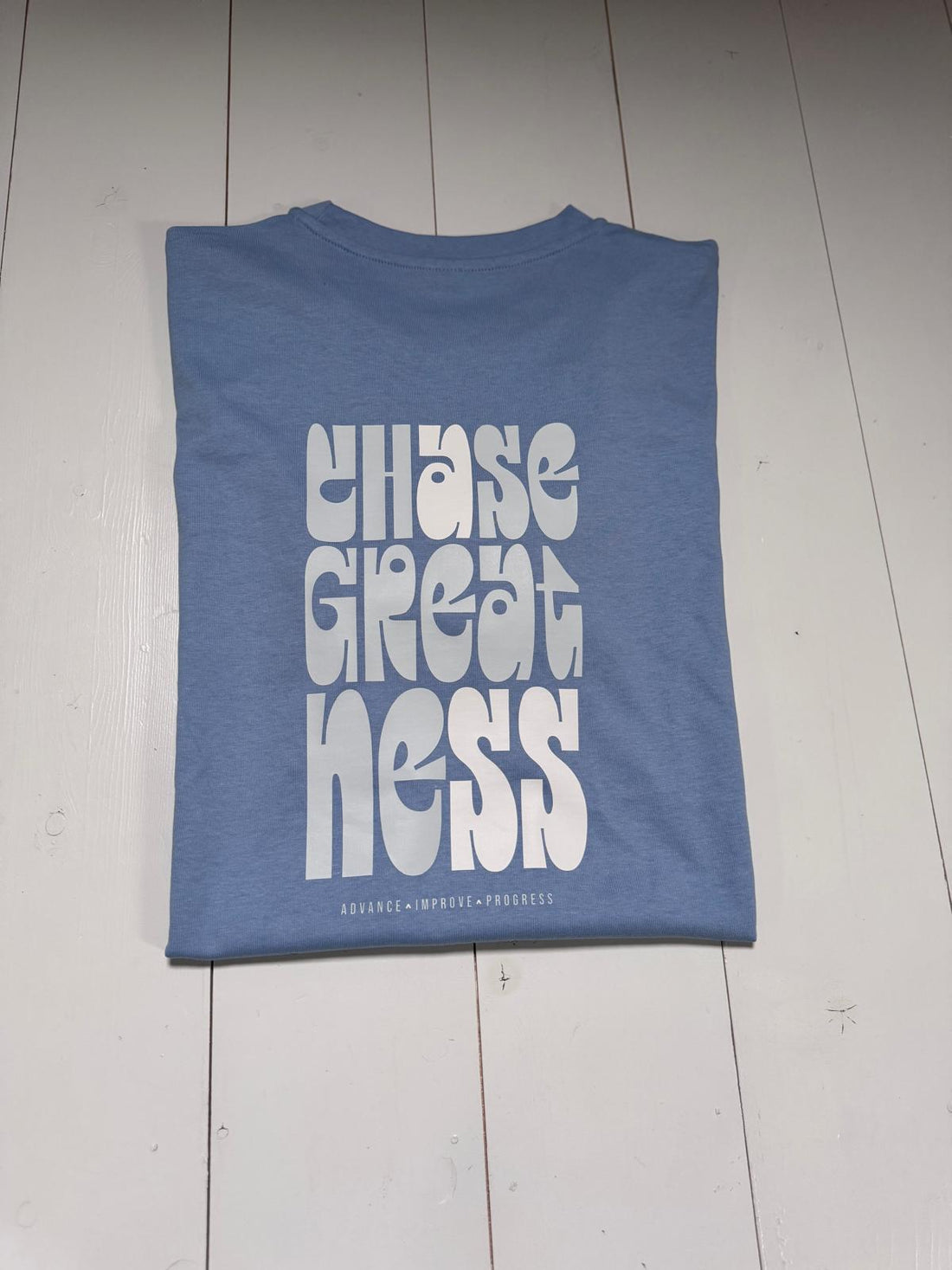 T-shirt - Chase Greatness